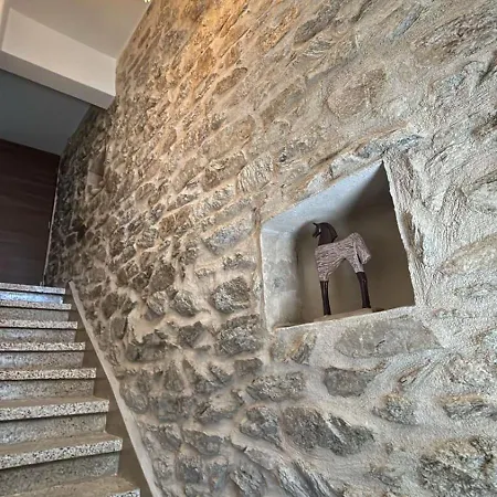 Utopia House & Garage 度假居